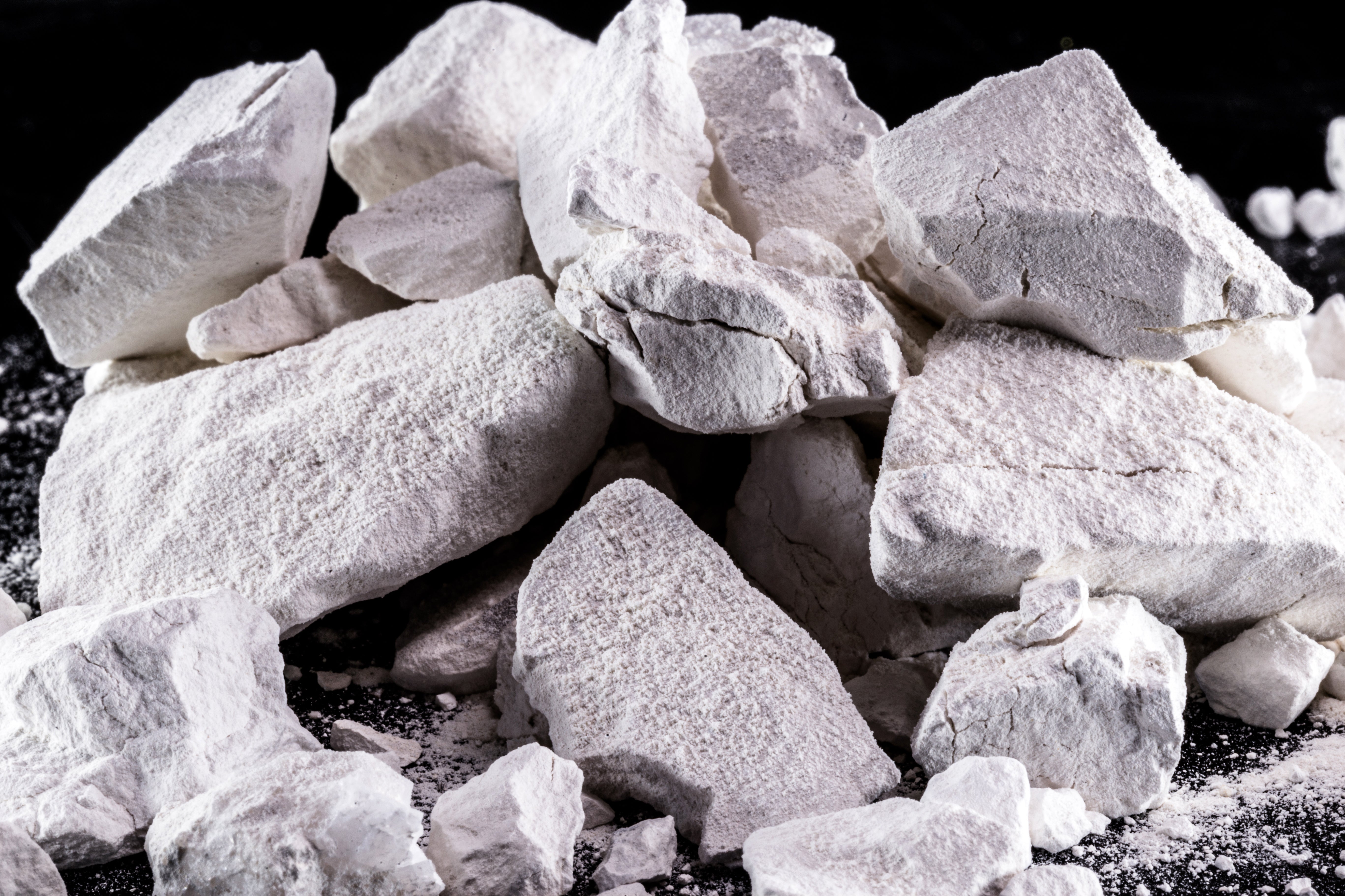 Magnesium L-Threonate: The Blood-Brain Barrier Breaker